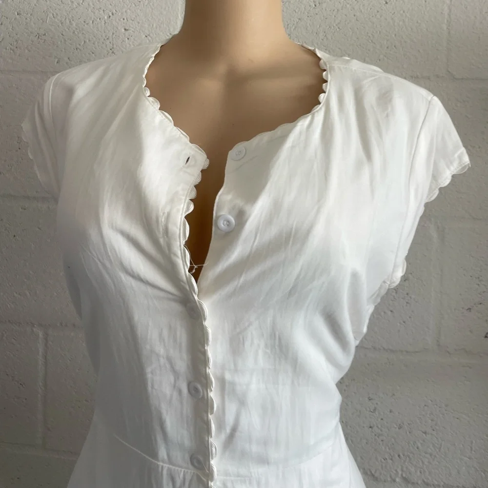 Rihoas white dress - Picture 7 of 8